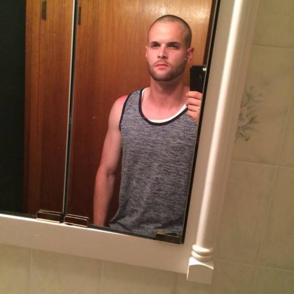 Meet your Posher, Bobby - Picture 1 of 1